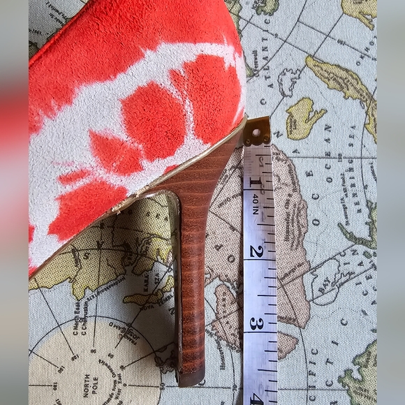 Ralph Lauren Pinterest Red Gray Tie Dye Suede Stiletto Statement Heels, size 6.5 - Picture 6 of 11